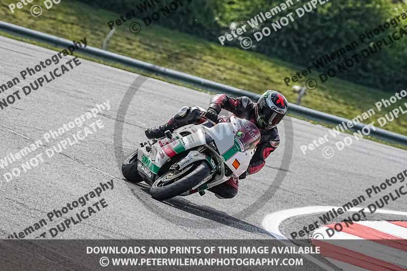 donington no limits trackday;donington park photographs;donington trackday photographs;no limits trackdays;peter wileman photography;trackday digital images;trackday photos